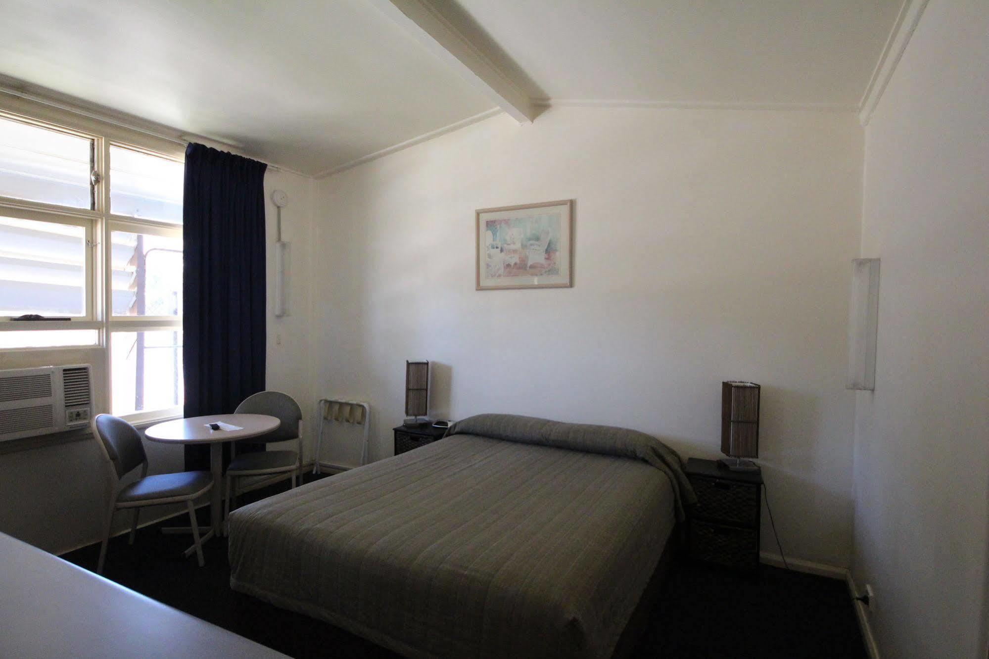 Coolabah Motel Walgett Экстерьер фото